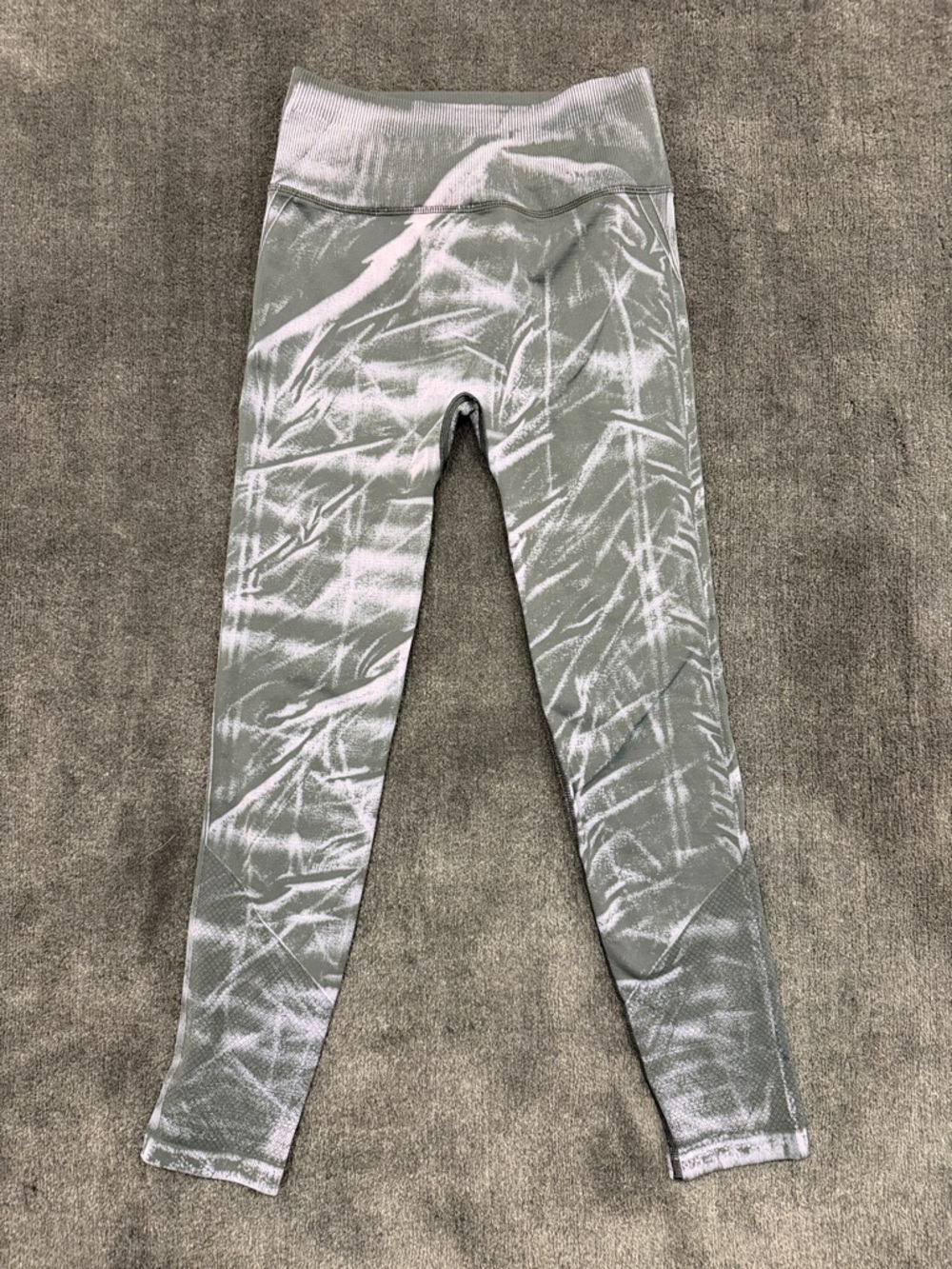 Lululemon Ebb to Street High-Rise Tight
*Wash